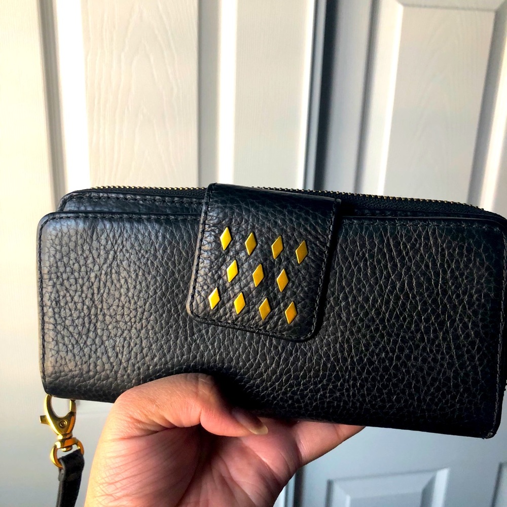 Fossil wallet